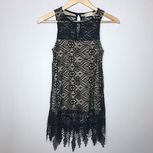 Altar’d State Lace sleeveless Top